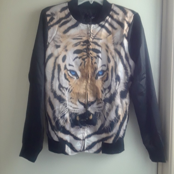 Jenny Von Jacket - Picture 2 of 3